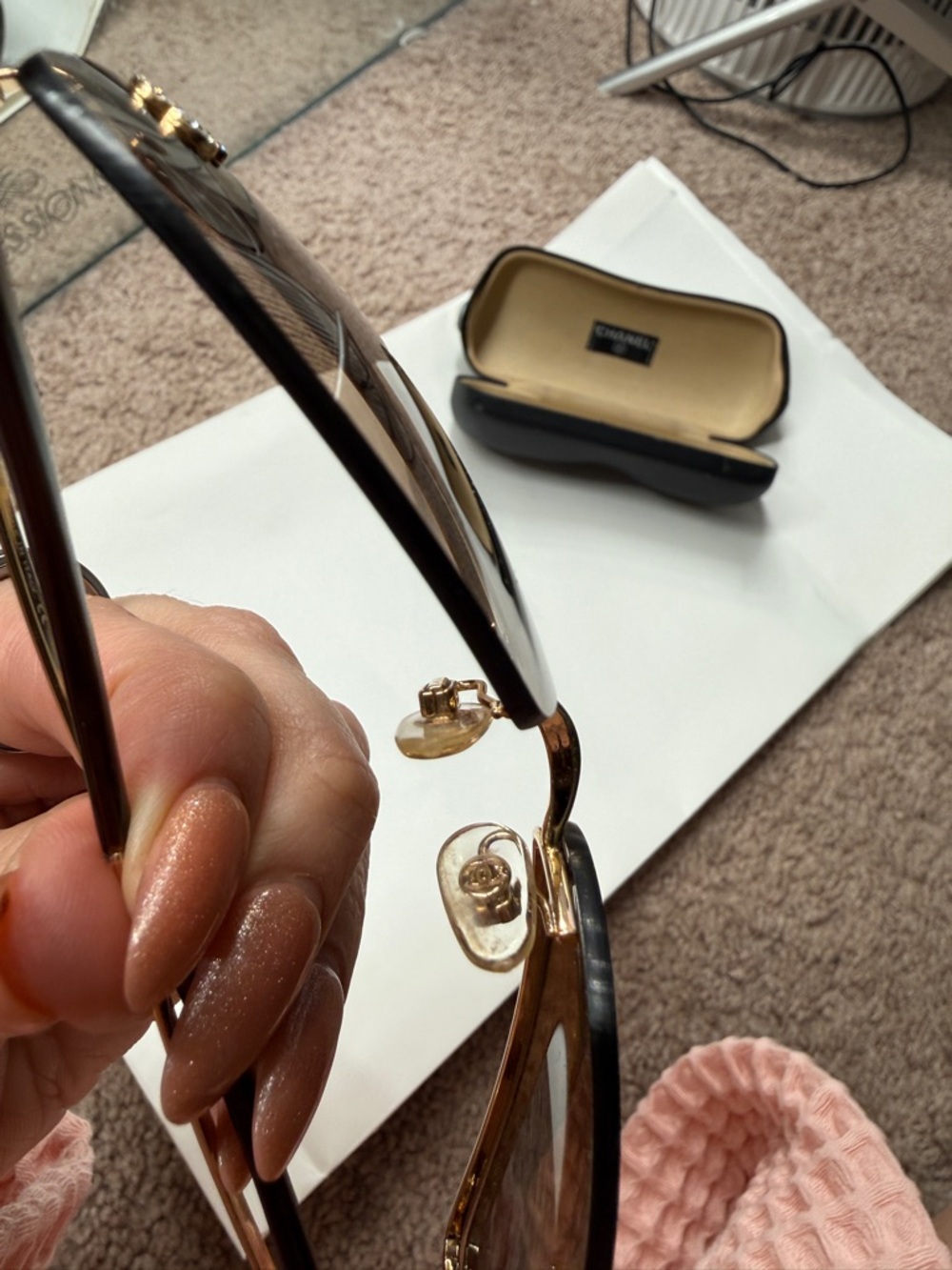 CHANEL Brown Rimless Rectangle Sunglasses with Gold Bridge - Picture 5 of 8